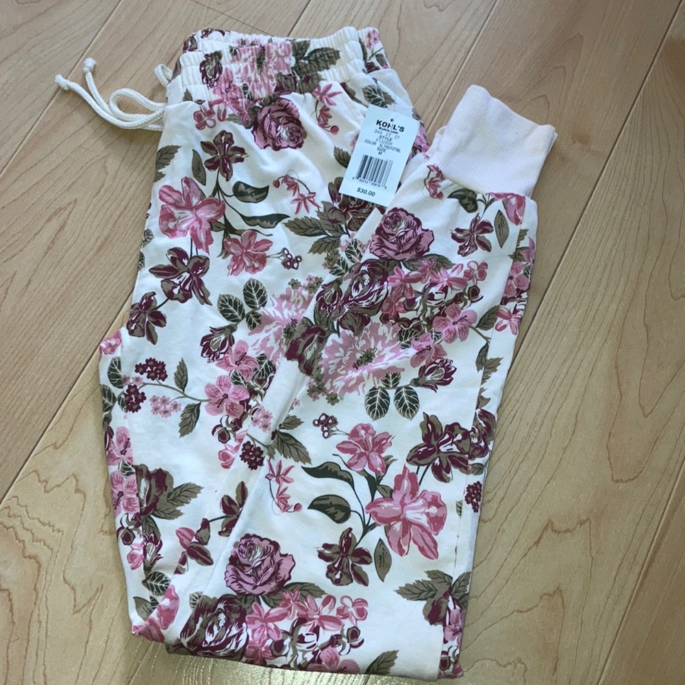 Floral joggers. Medium. Super cute. New w/ tags